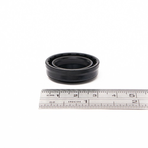 Манжета штока 20*30*7 SEAL-ROD.CYLNDR (для V-521) 6000044